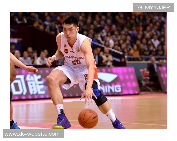 山东男篮热身赛惜败美国肯塔基传奇队陶汉林王岚嵚表现抢眼 山东男篮热身赛惜败美国肯塔基传奇队陶汉林王岚嵚表现抢眼