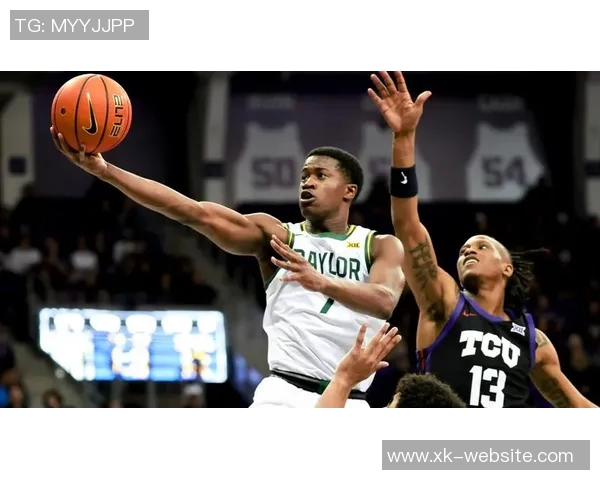 戒骄戒躁埃奇库姆半场表现平平仅得4分2板2助需加强调整 戒骄戒躁埃奇库姆半场表现平平仅得4分2板2助需加强调整