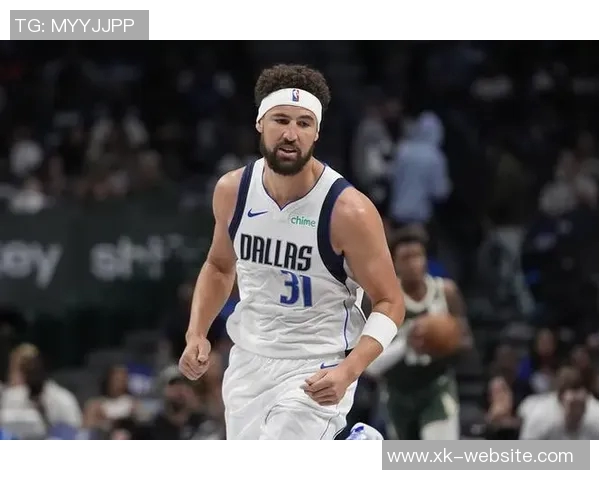 克莱表现平平女友陪伴成亮点7中2仅得8分4板1断三分命中率低迷 克莱表现平平女友陪伴成亮点7中2仅得8分4板1断三分命中率低迷