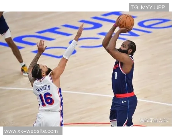 热火逆袭旧主鲍威尔亲手击败昔日球队荣登海报封面